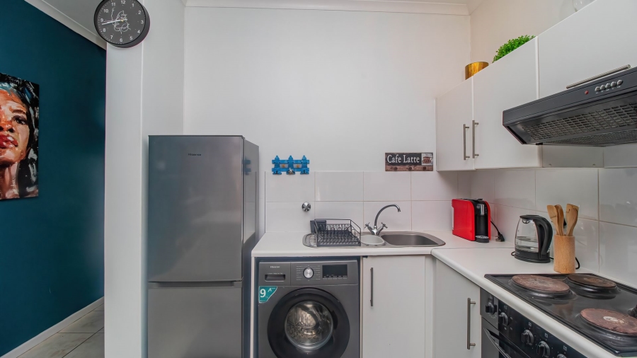 1 Bedroom Property for Sale in Muizenberg Western Cape